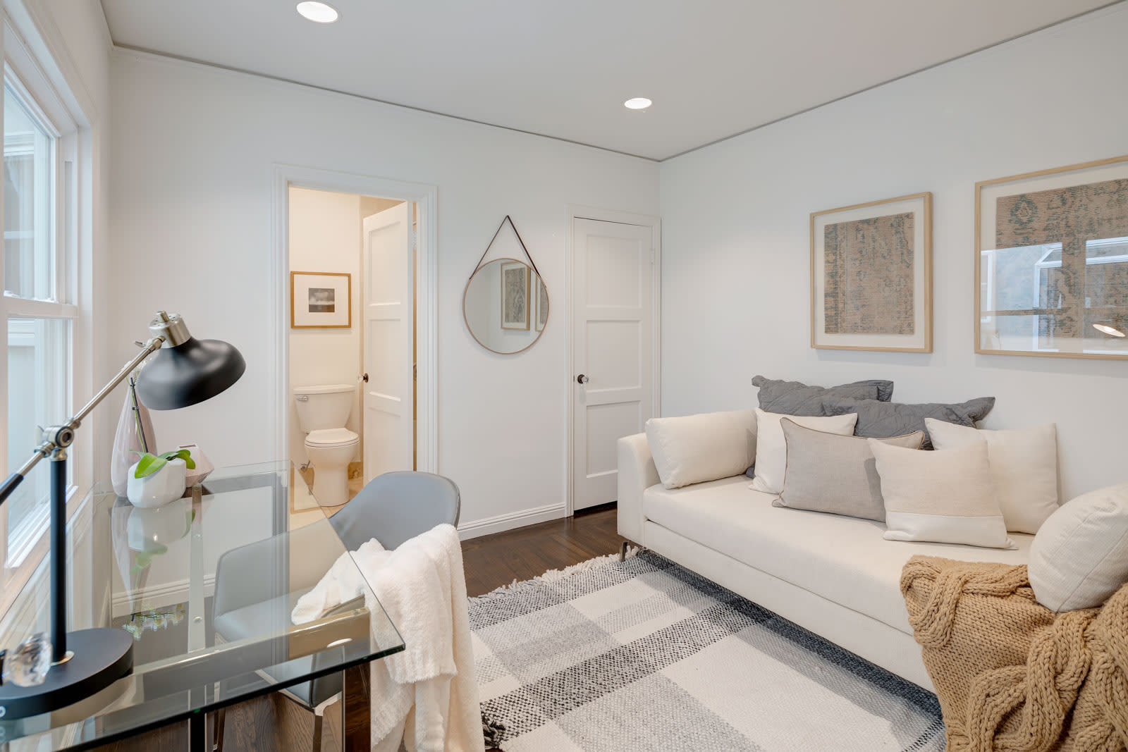 2257 Beach