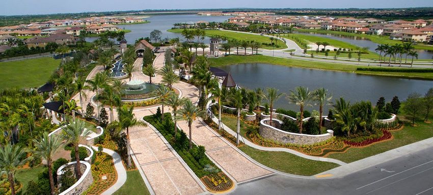 Mira Lago at Parkland