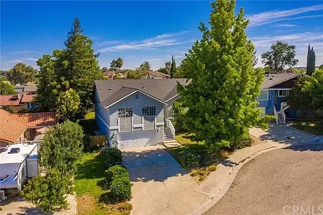1031 Olivia Ct