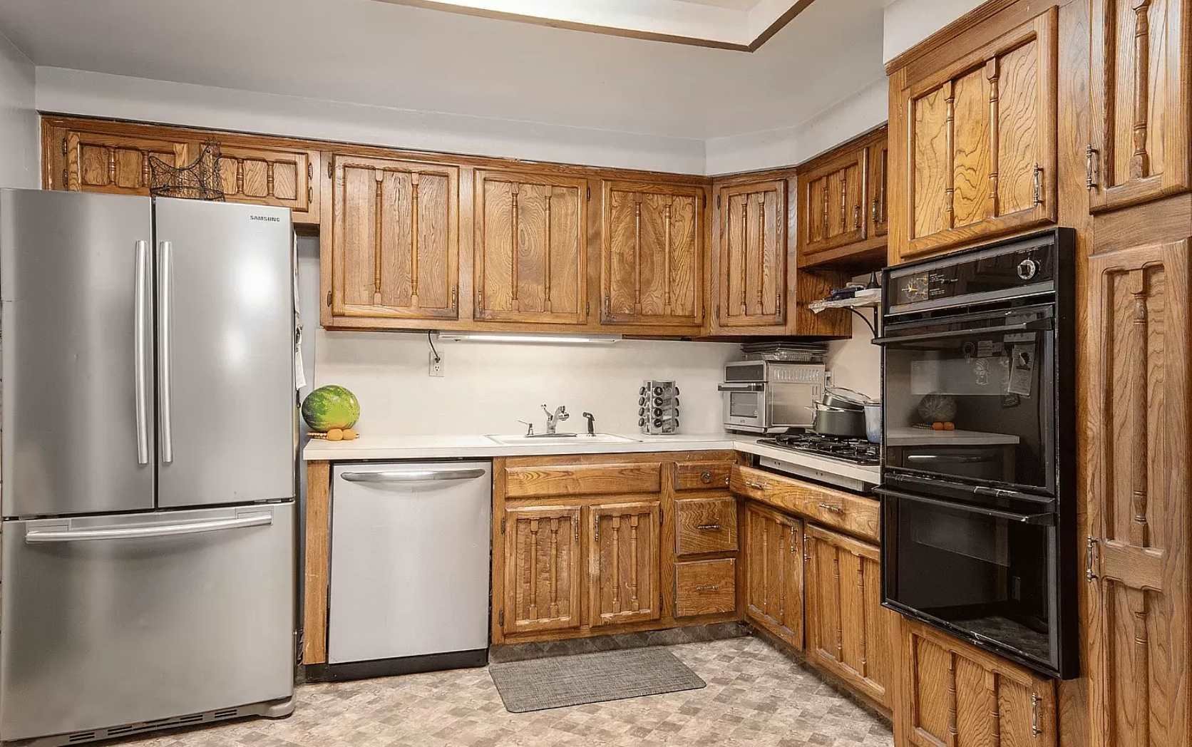 1148 East 73rd Street 