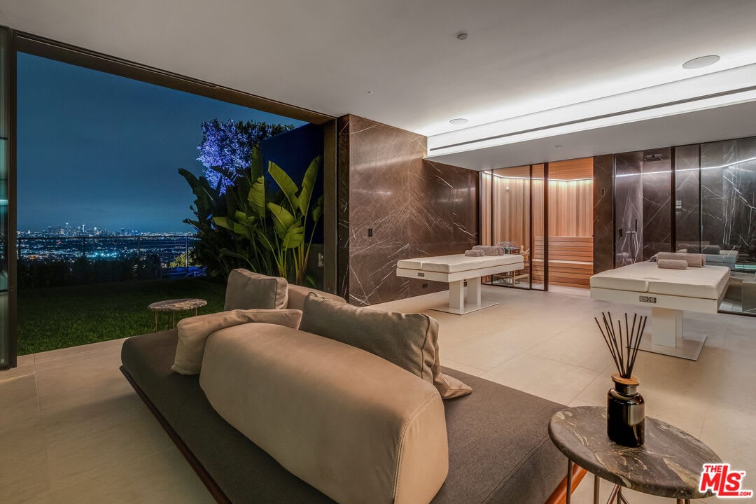 Spot Estate