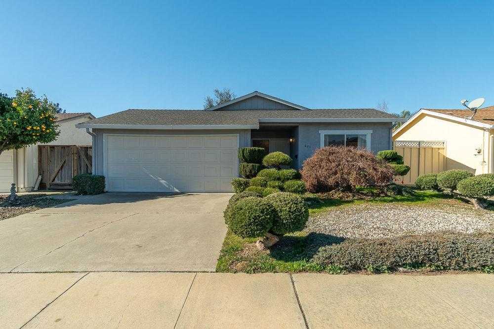 631 Peartree DR