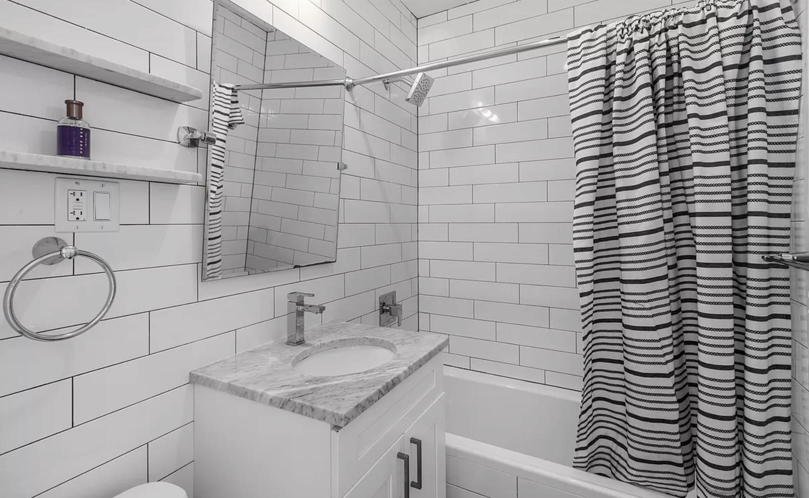 47.5 East 7th Street, Apt A4