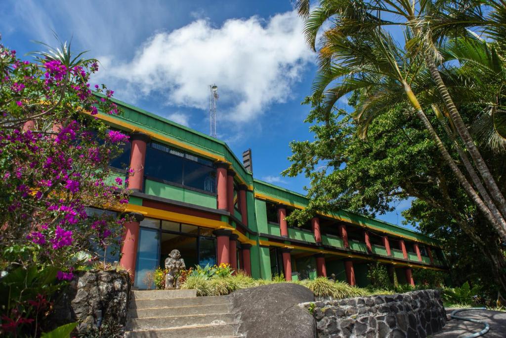 Lake Arenal Hotel & Brewery