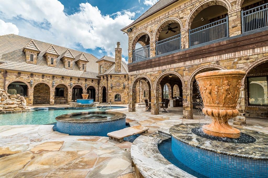 9553 Bella Terra Dr