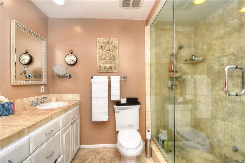 3043 Mountain View Drive