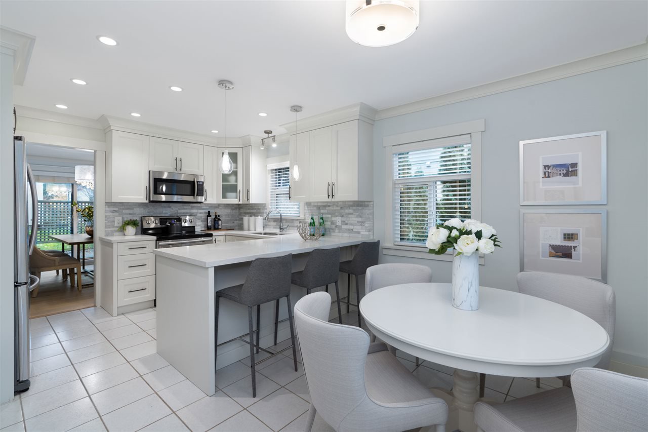 38-889 Tobruck Avenue, North Vancouver