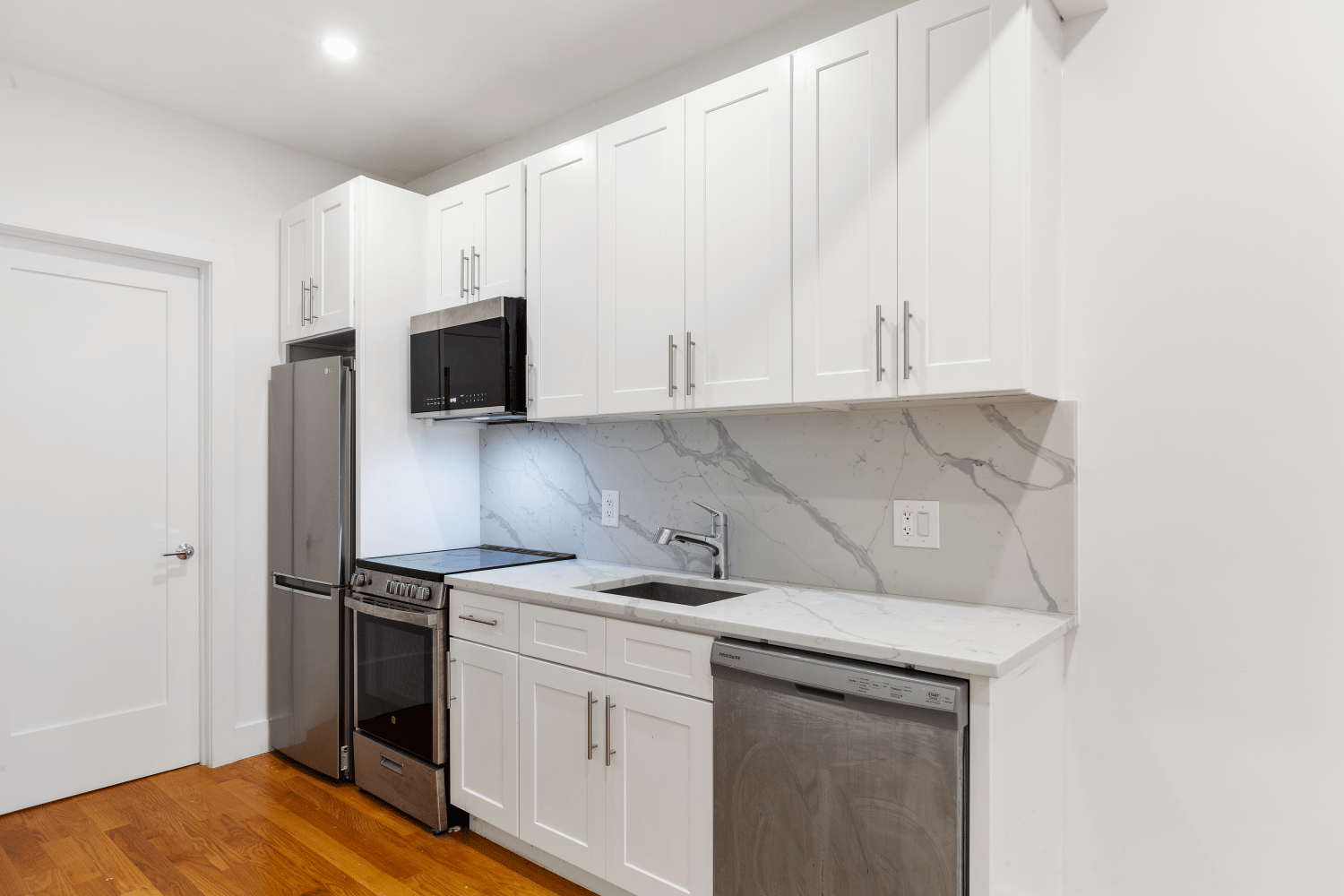814 Macon Street, Apt A1