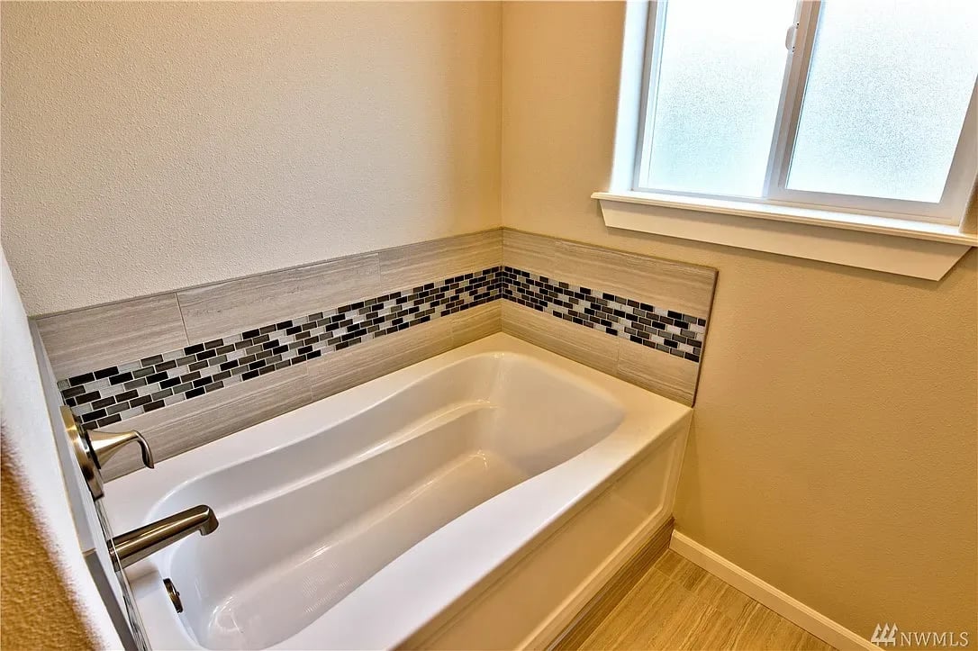 89 Manzanita Dr