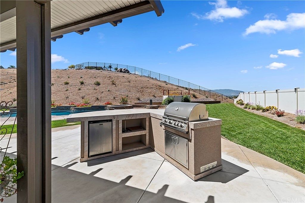 3430 Shandell Ct