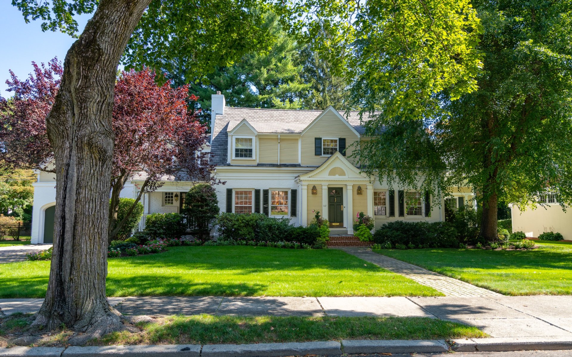 112 Gordon Rd | Under Contract