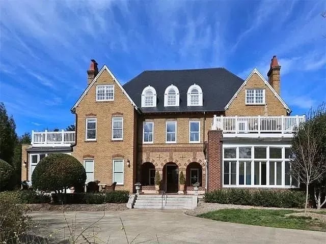 1326 Ponce De Leon Ave