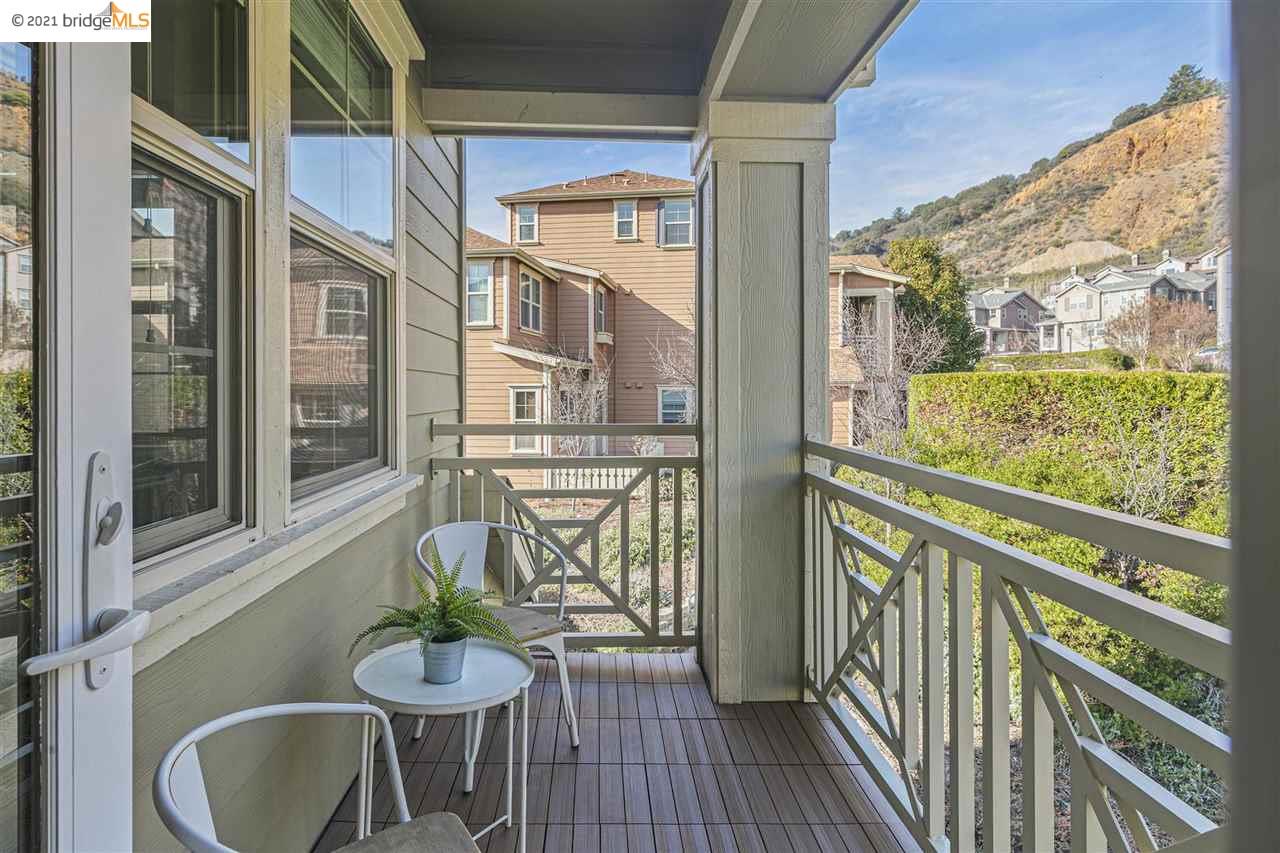 6184 Old Quarry Loop Oakland, CA, 94605