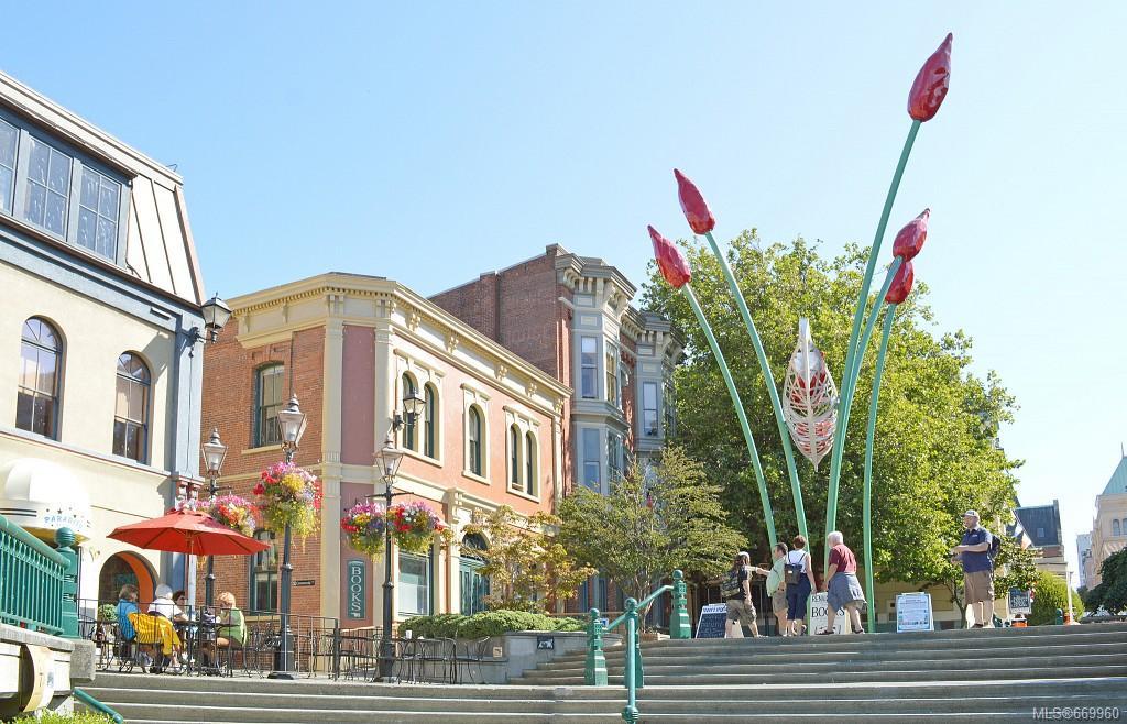 202-562 Yates St, Victoria