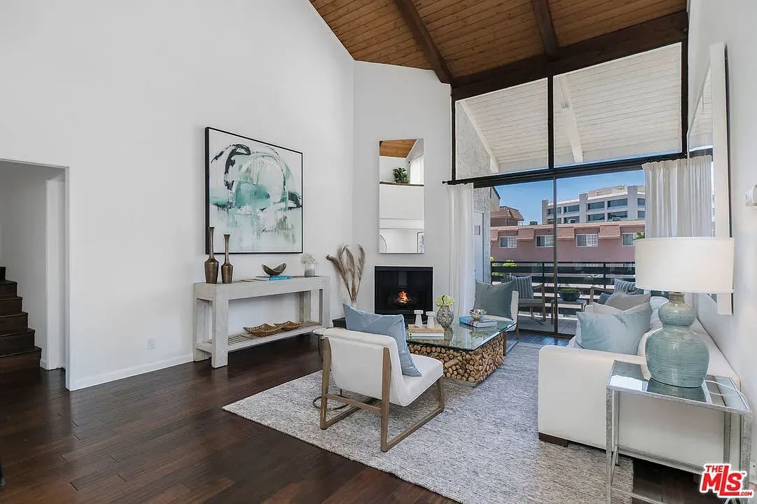 11706 Montana Ave APT 309