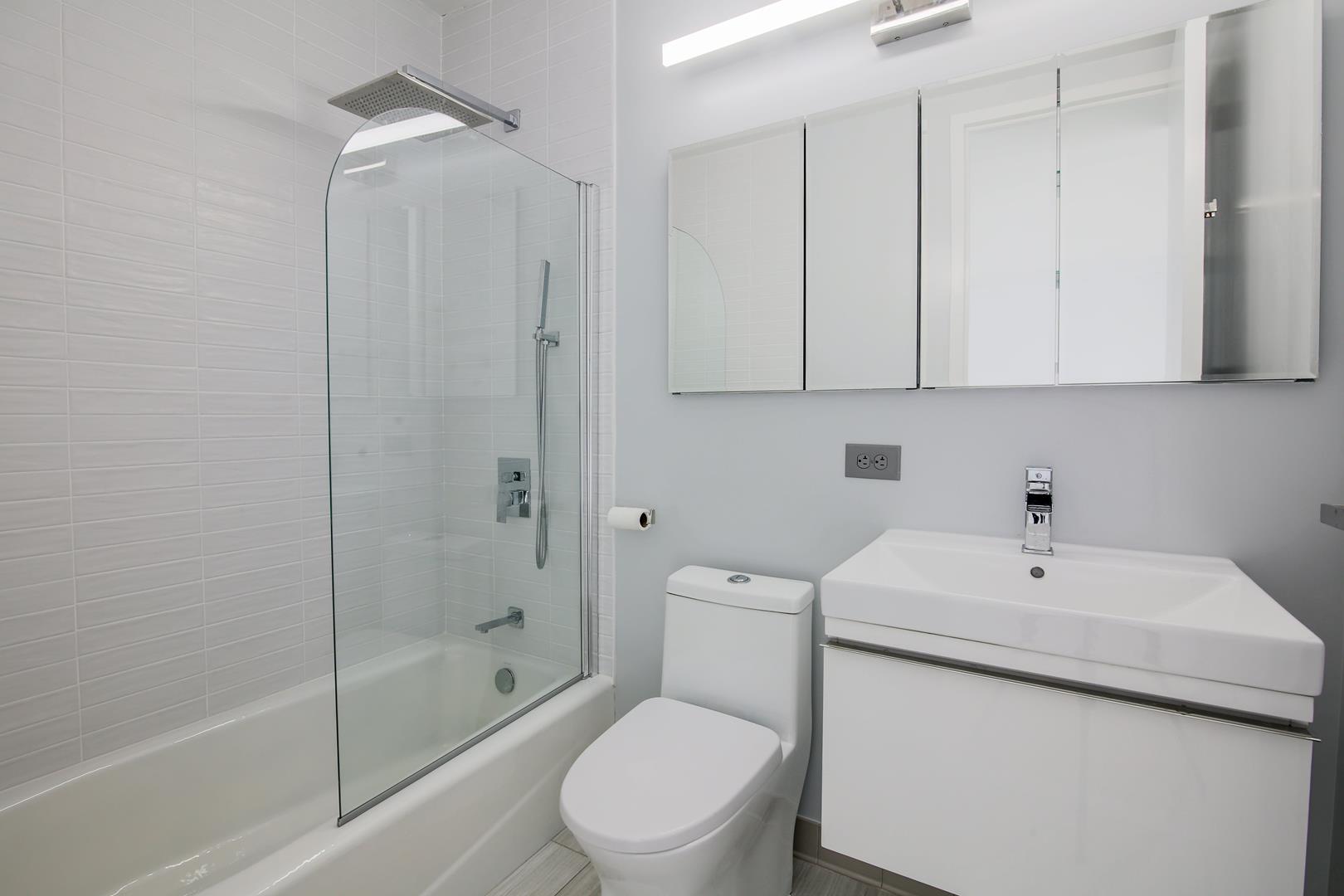 255 East 49th Street, Apt 25-F