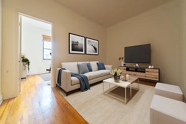 210 East 38th Street, Apt 5H