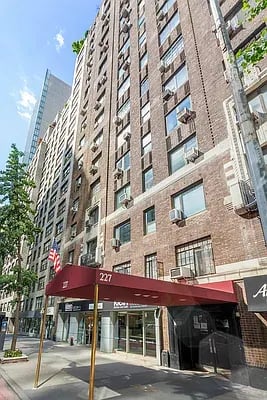 227 E 57th Street #6E