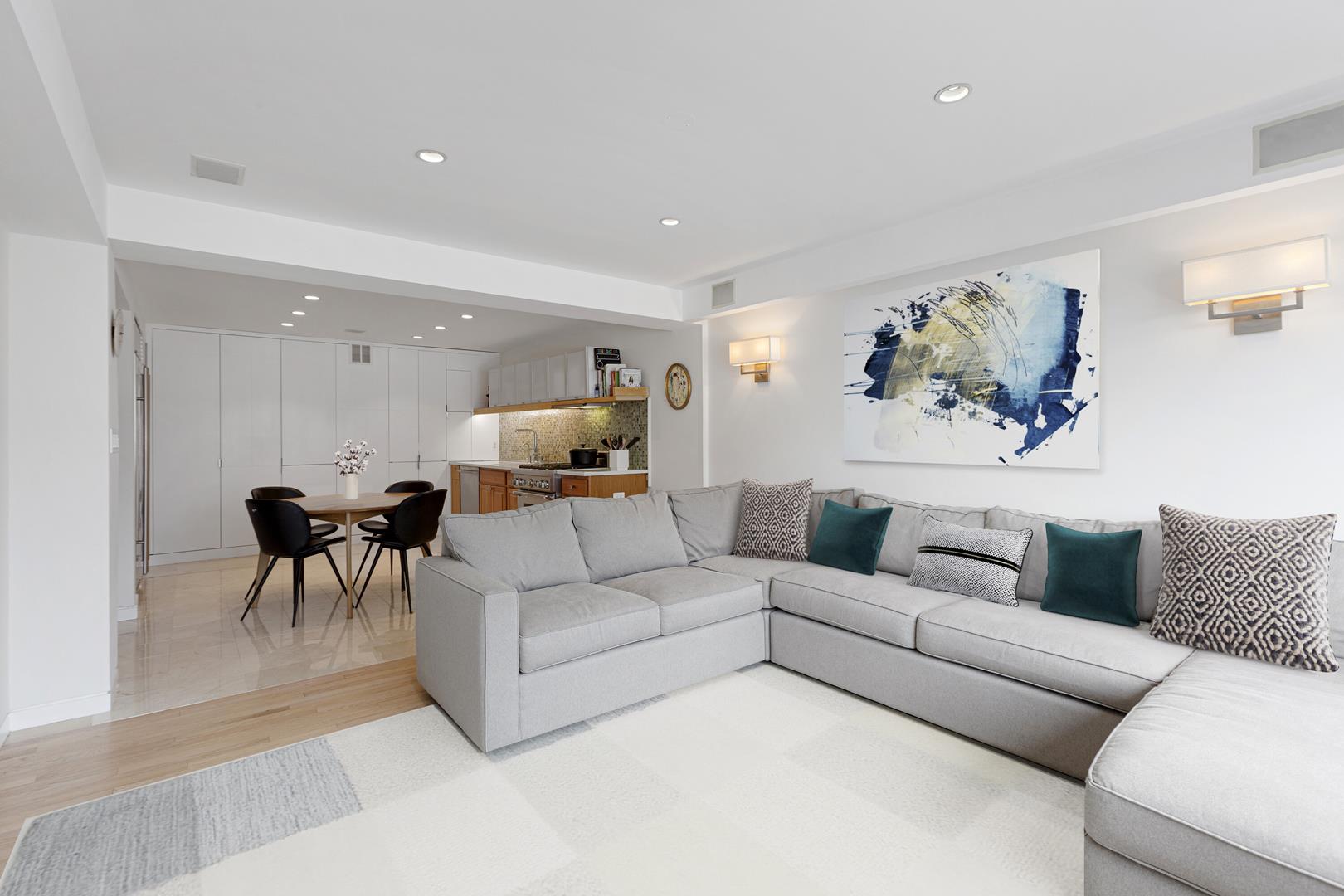420 East 64th Street, Apt W-10FG
