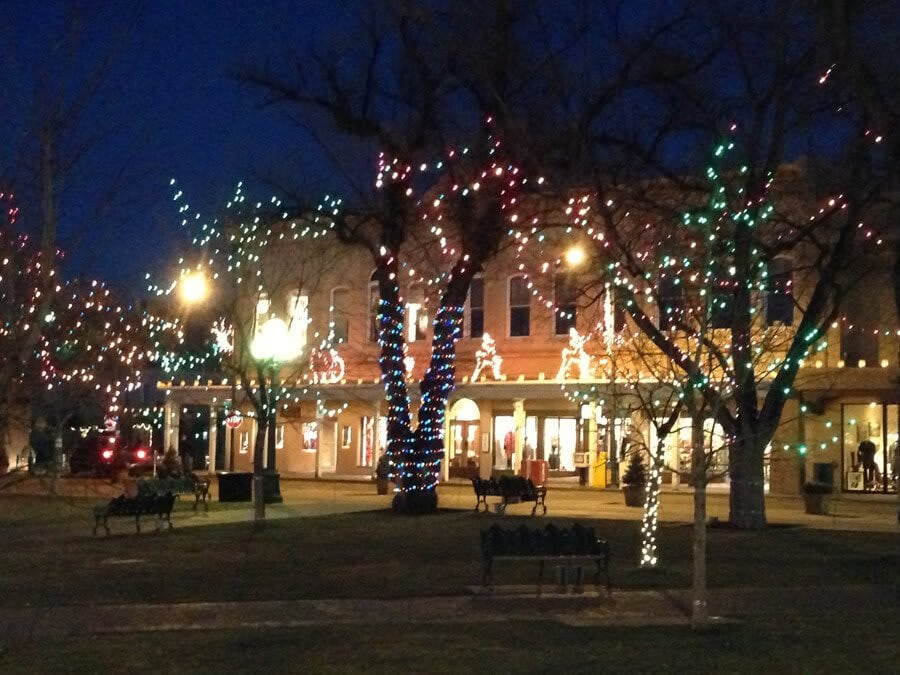 SAFE HOLIDAY EXPERIENCES IN SANTA FE