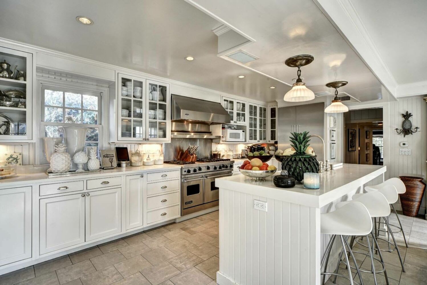 Secluded Summer Compound in Water Mill South