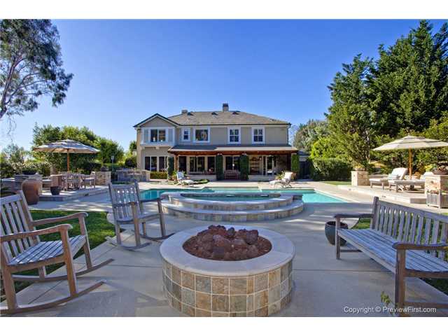 14323 Lake Dr
