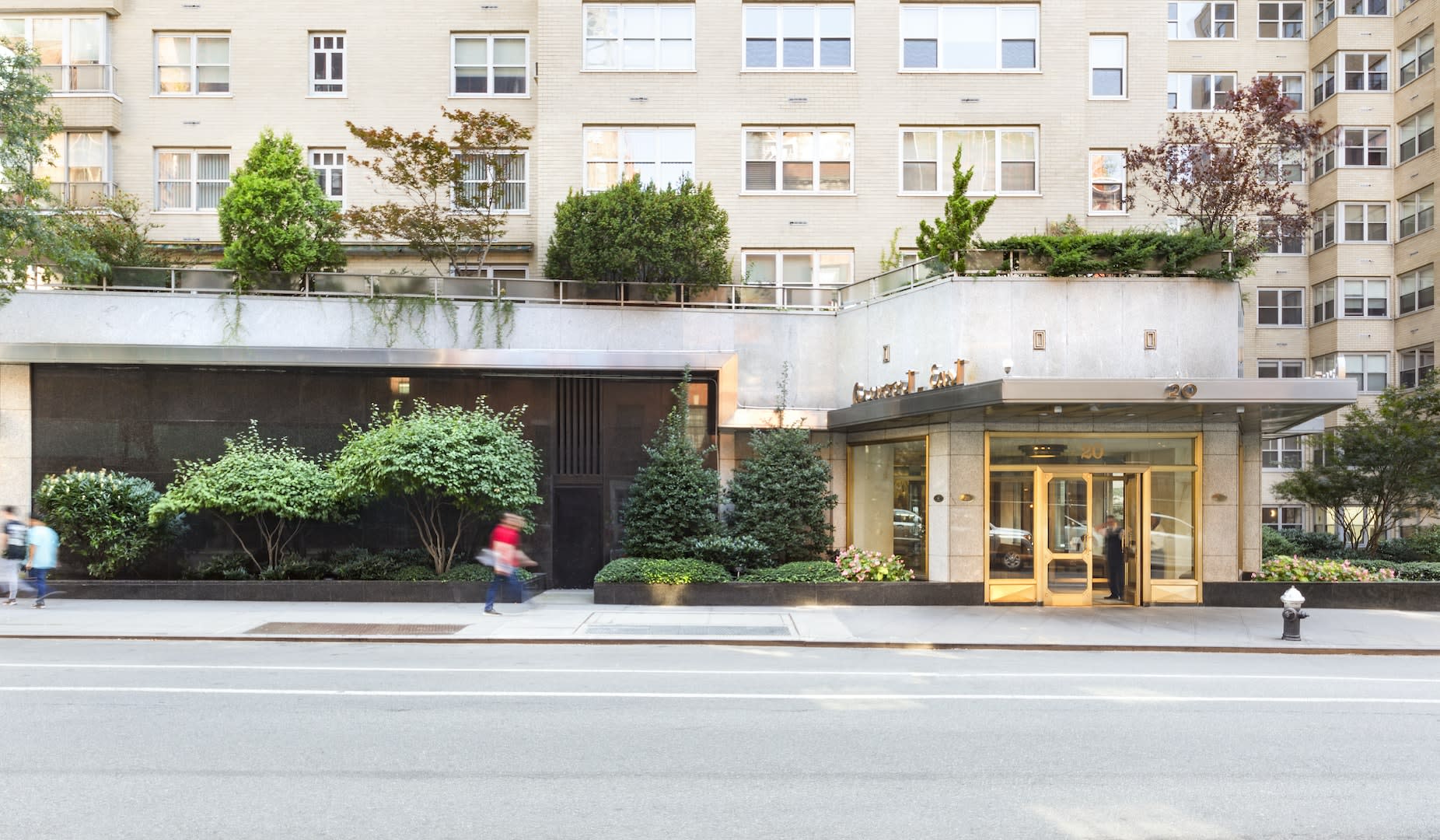 20 E 9th St #25F