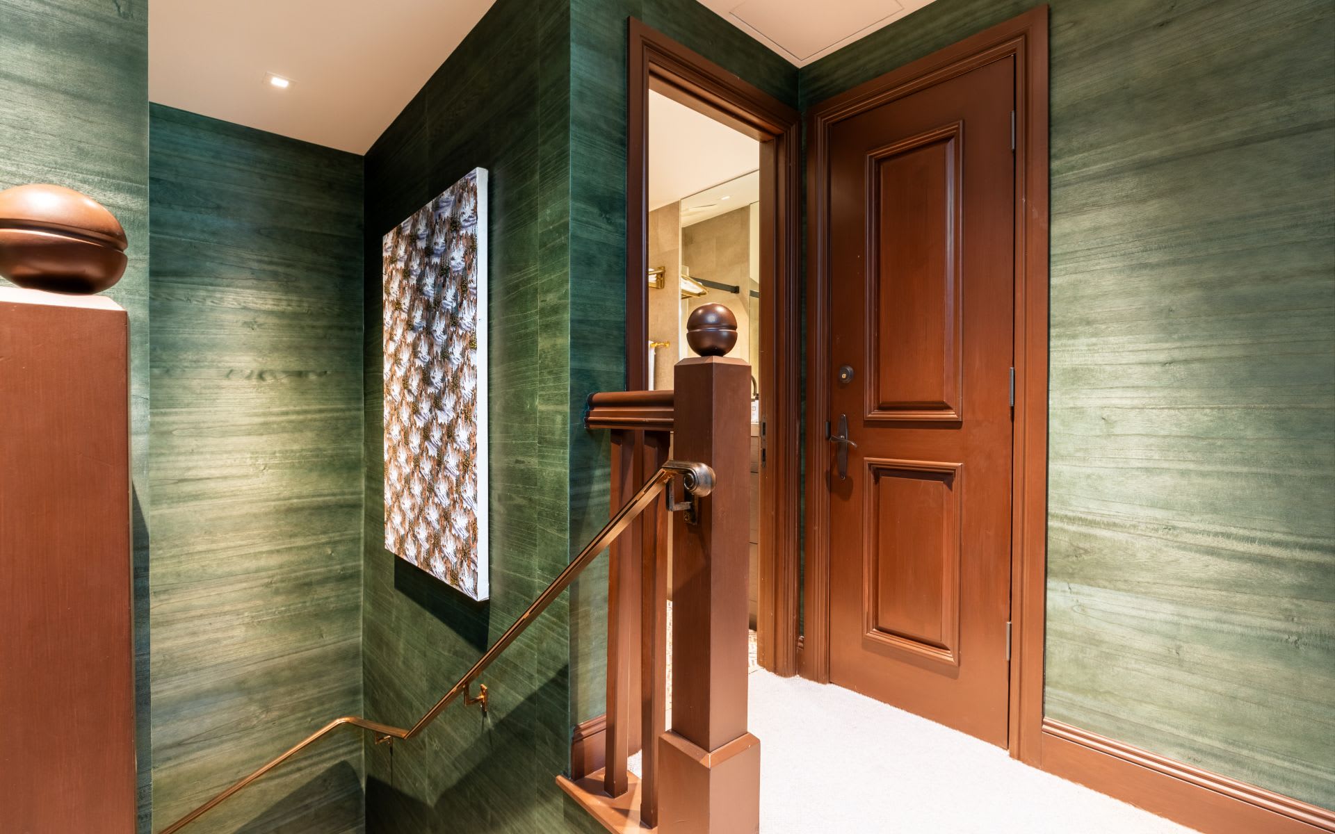 The Lodge at Vail Condominiums #521