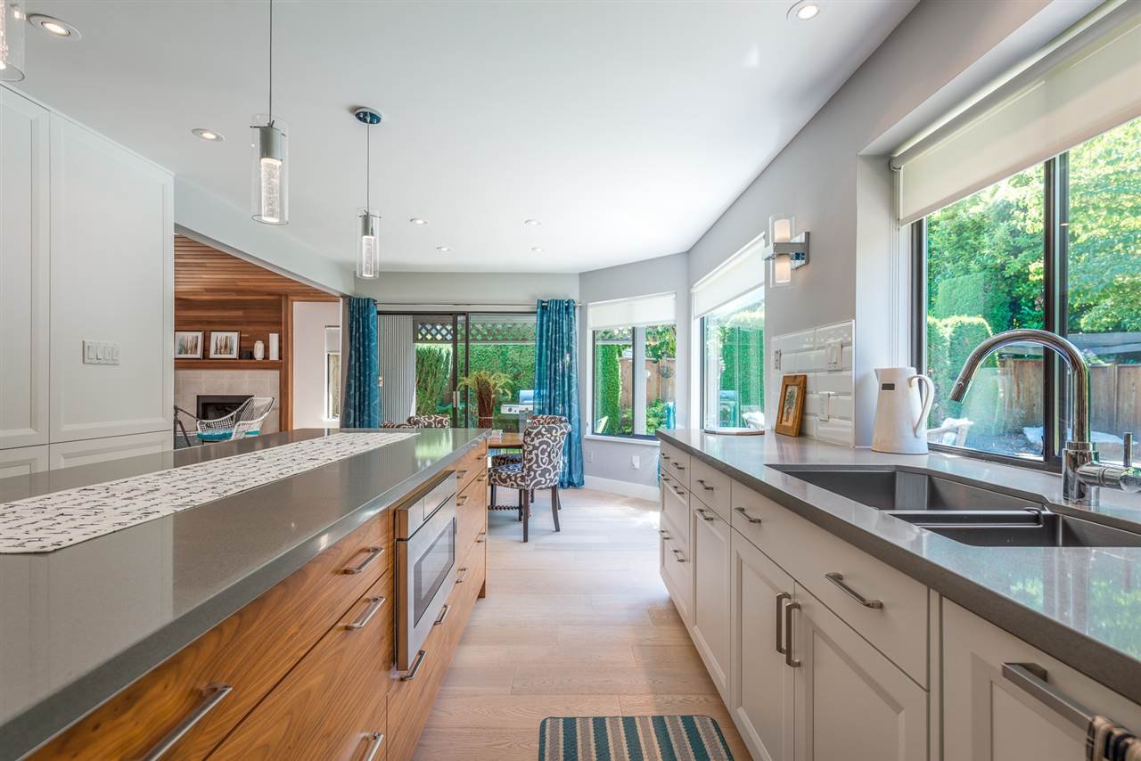 5393 Wildwood Cres