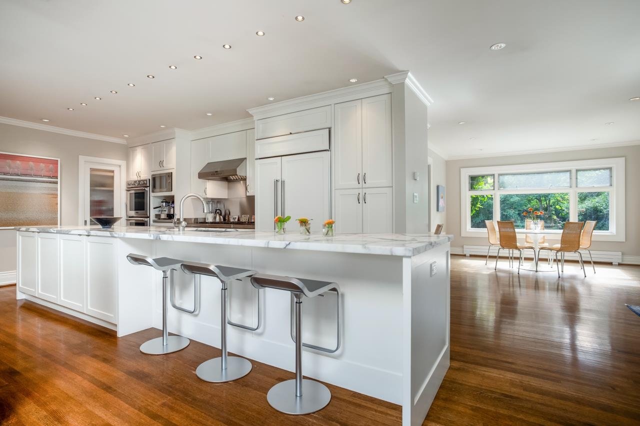 5560 Somerset Cres