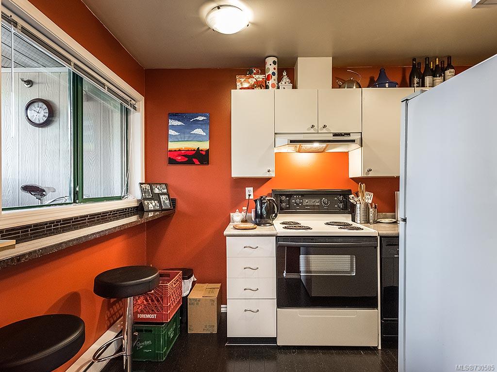 202-3460 Quadra St, Saanich