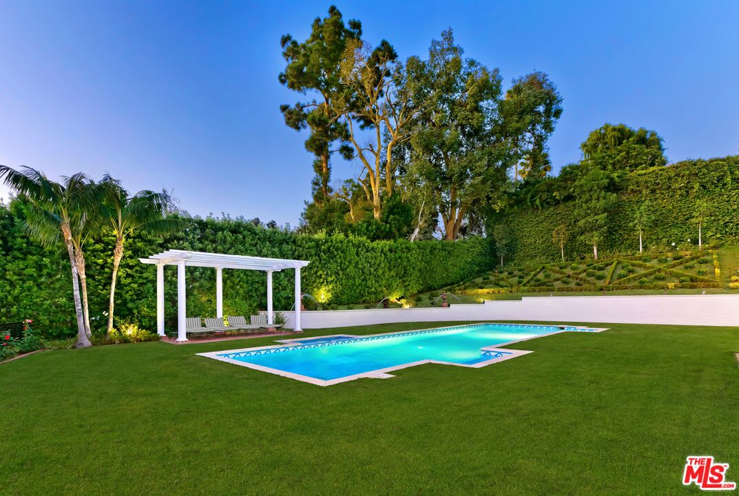 Estate Sapphire