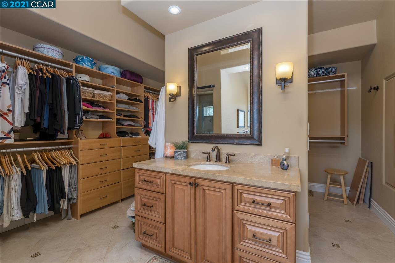 4072 Eagle Nest Lane