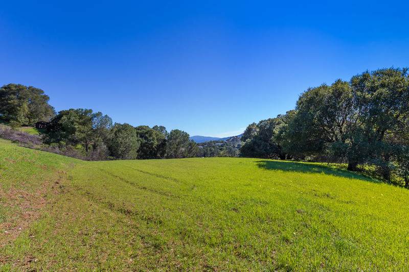 22505 Rolling Hills Road