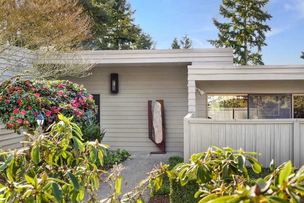 3123 98th Ave NE