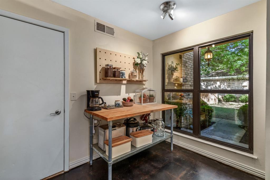 1214 Bois D Arc Court