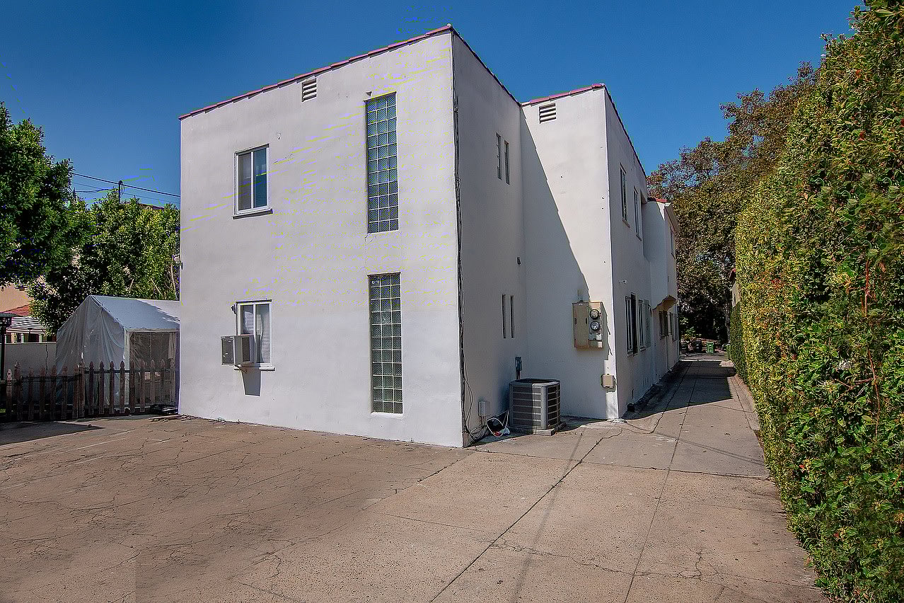 124 S Mansfield Ave