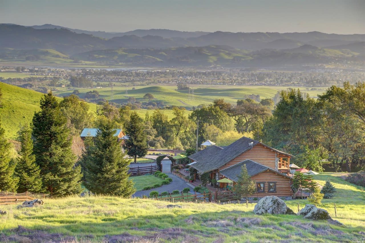 3278 Old Adobe Rd