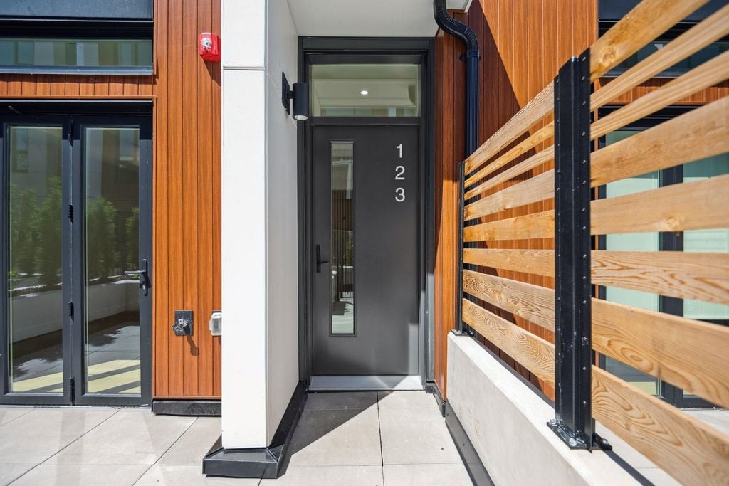725 W 49 Avenue 123, Vancouver