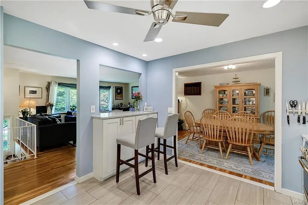 5 Van Gogh Ln