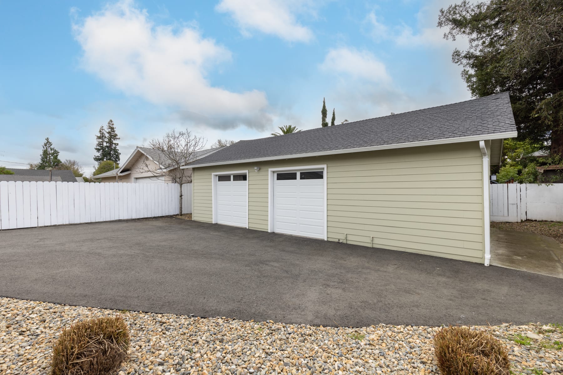 2295 Adrian St 