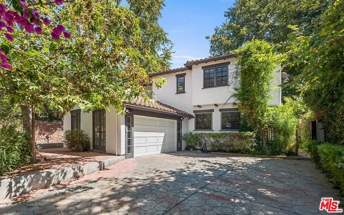 558 E Channel Rd