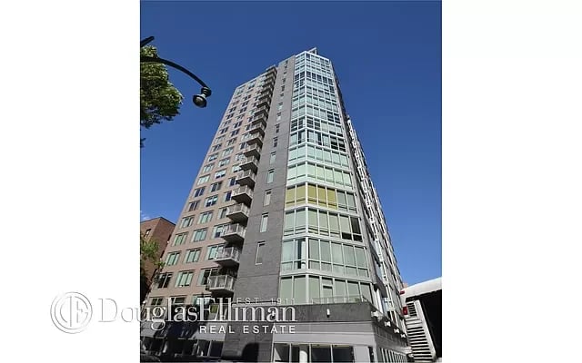 225 East 34th Street Unit: 5E