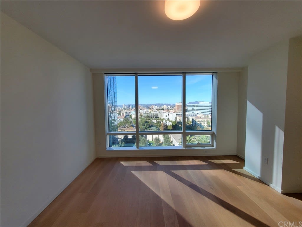877 Francisco Street, Unit 1718