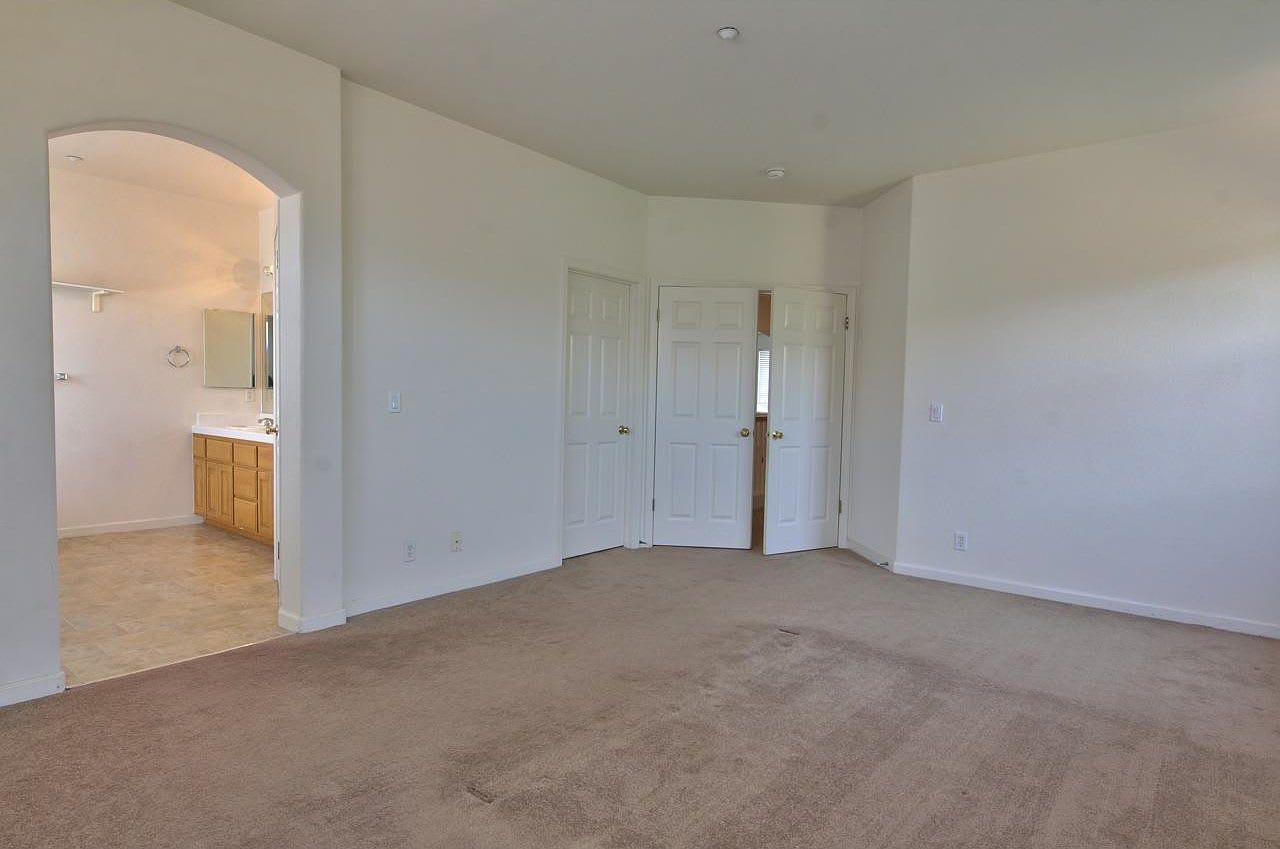 13 Wimbledon Cir
