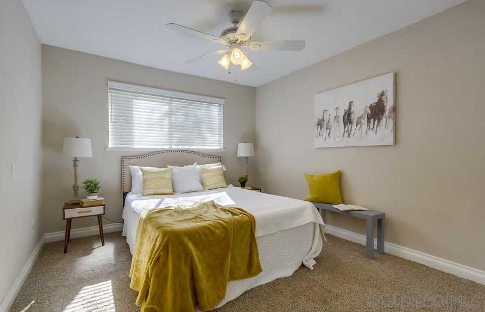 732 E Lexington Ave 4