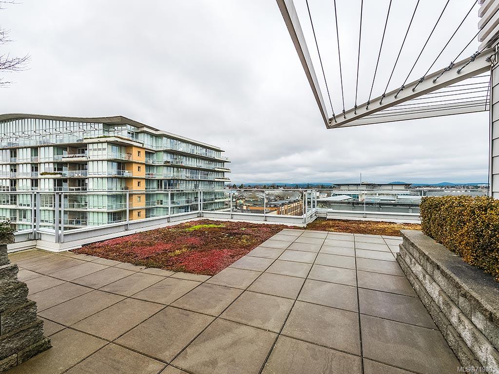 802-399 Tyee Rd, Victoria