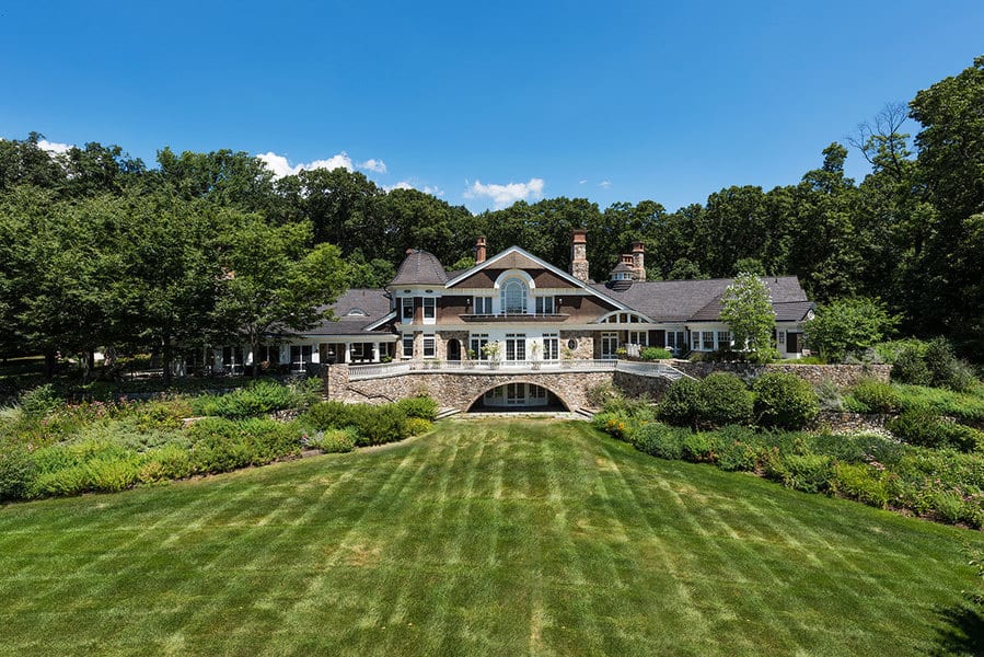 A Dazzling New Jersey Estate Made for Entertaining