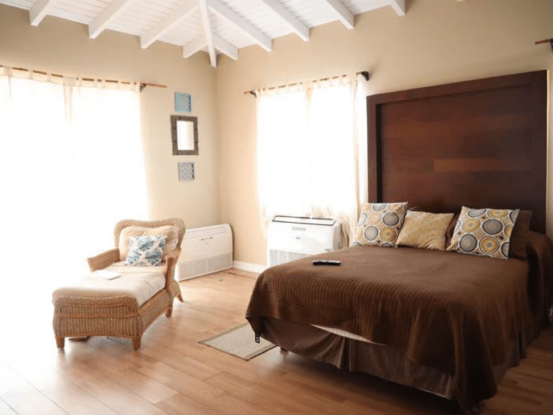 660 Apple Bay Three Bedrooms