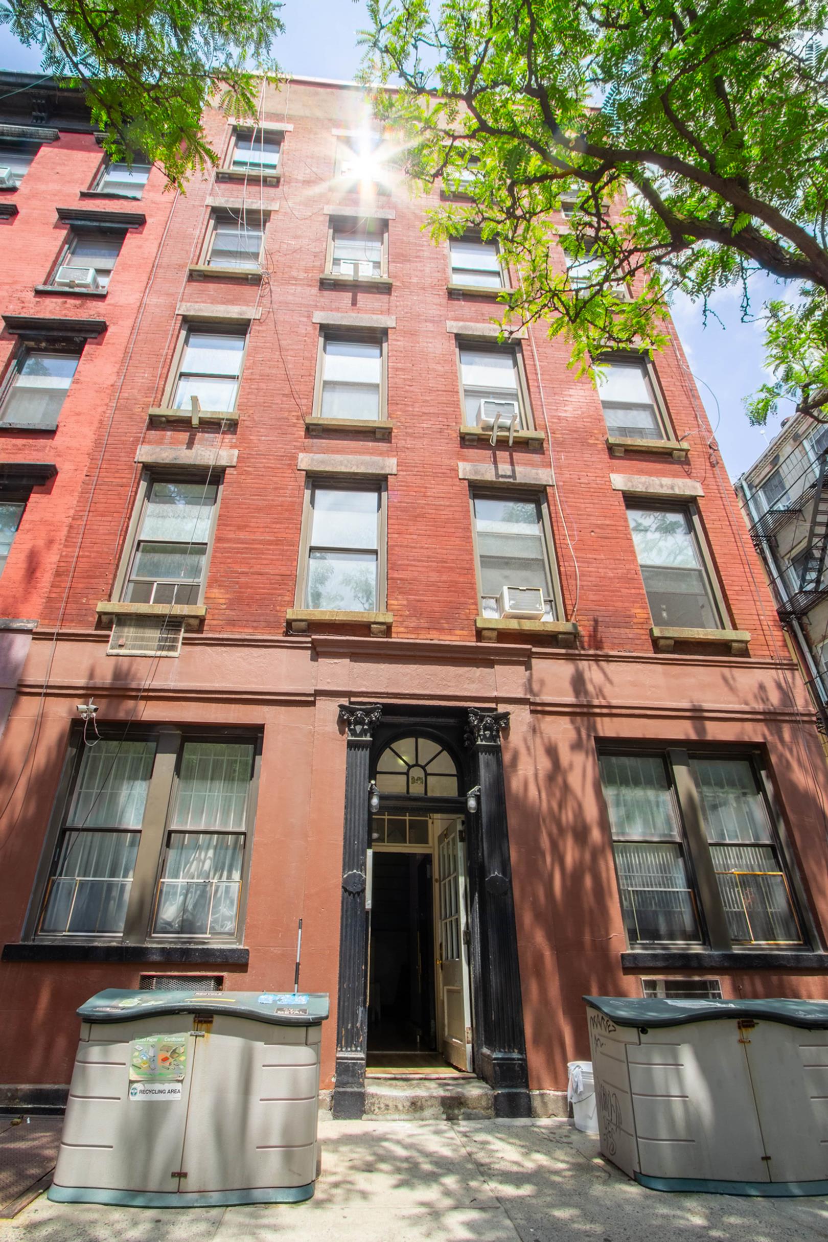341 East 22nd Street, Apt 3-A